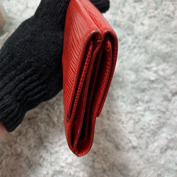 Epi Short Wallet Red - Picture 10 of 14